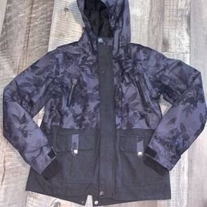 PULSE Coat size Large-14/16‎